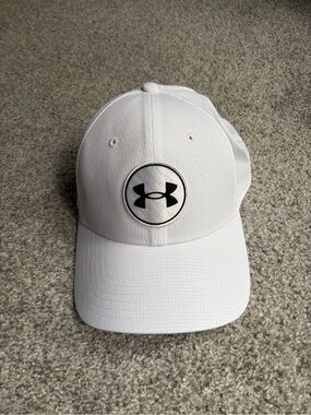 NWT Men's Under Armour White Golf Hat - Size M/L